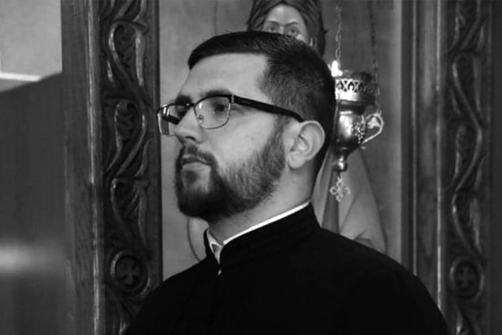 KO JE BIO SVEŠTENIK NENAD MITRIĆ? Nastradao sa suprugom Nedeljkom u nesreći, njihovo troje dece u bolnici! "Večan ti spomen, oče Nenade" (FOTO GALERIJA)