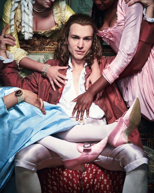 "Ovo je priča koja nikad ne zastareva" Nikolas Denton o izazovnoj roli u raskošnoj adaptaciji i igrama manipulacije u svetu aristokratije