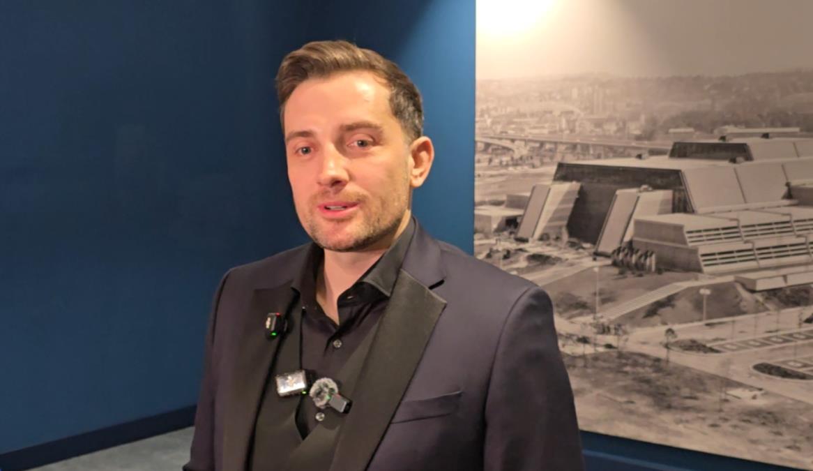 PRIJOVIĆKA, ANA SEVIĆ, SALE TROPIKO.... Estrada se sjatila na koncert Mirze Selimovića, pevač priznao: Podržavam Jakova