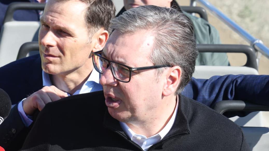 PRONAĐENE VEĆE KOLIČINE EKSPLOZIVA SA ŠTAPINIMA KOD GASOVODA! Vučić o velikoj akciji kod Kanjiže: Nemilosrdno ćemo se obračunati sa svakim ko nas ugrožava