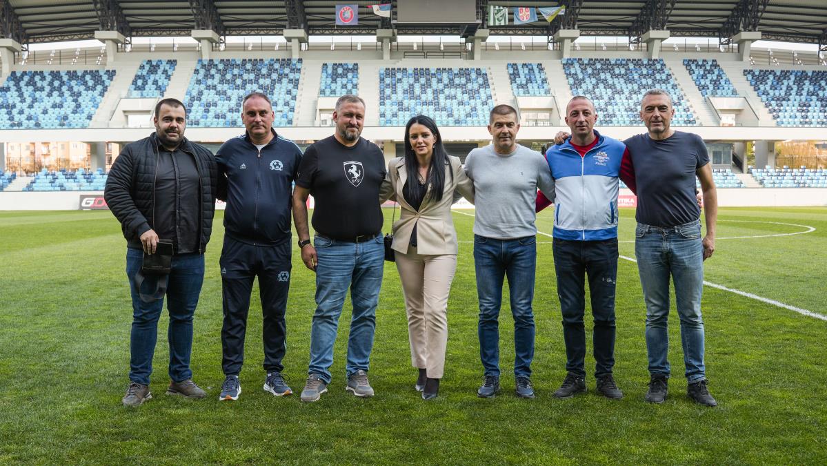 FUDBALERKE IZ LEŠKA POSETILE LAGATOR: ŽFK Latica sa Kosova i Metohije u lozničkom kraju