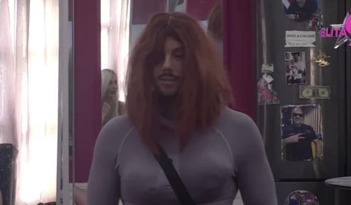 FILIP ĐUKIĆ STAVIO GRUDI, NABACIO PERIKU, PA SE UTEGAO U ŽENSKI KOMPLETIĆ! Haos u Eliti 9, Bebica postao potpuno očajan nakon ove scene, EVO I ZAŠTO