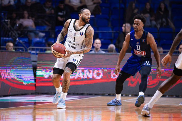 KARLIK DŽONS PRVI PUT PROGOVORIO O PRODUŽETKU UGOVORA SA PARTIZANOM: Evo šta je pouzdani plej rekao na direktno pitanje!