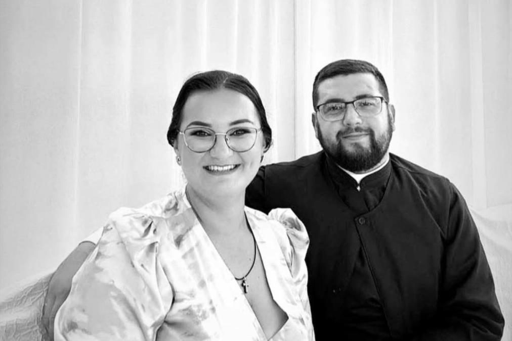 SAHRANJENI SVEŠTENIK MITRIĆ I SUPRUGA NEDELJKA: Iza njih ostalo troje maloletne dece