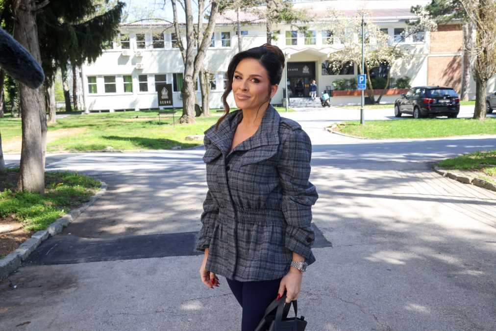 "BIĆE DOBRO NEKAD" Ana Sević o estradi, otkrila detalje odlaska Darka Lazića na Svetu Goru sa njenim mužem 