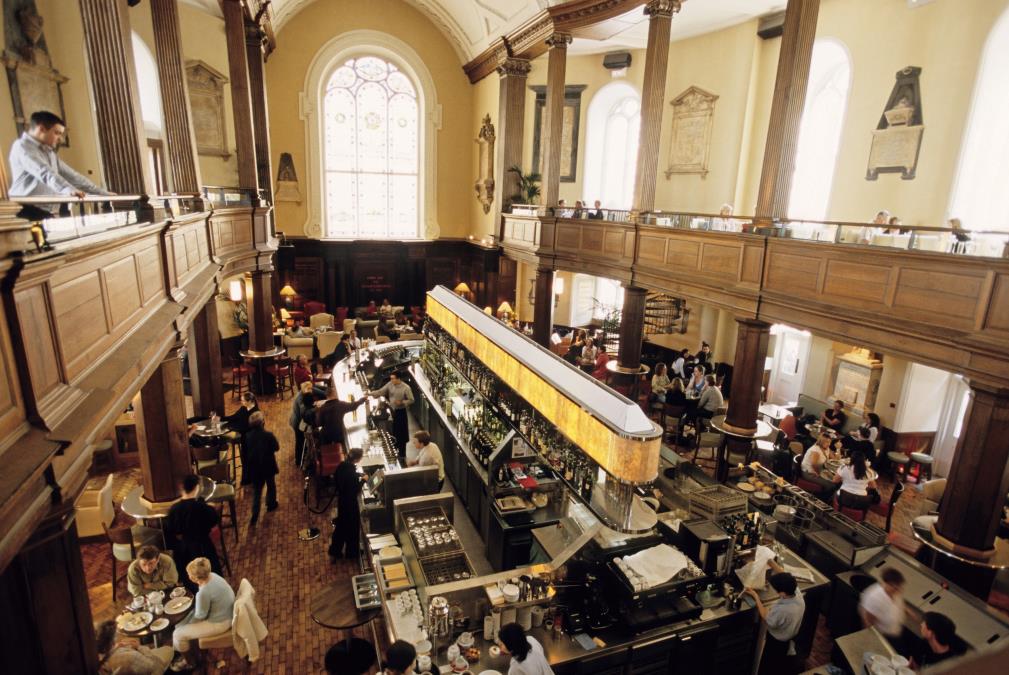 Crkvu staru 300 godina pretvorili u restoran: Poseti ga 800.000 ljudi godišnje, cene hrane i pića sve iznenadile (FOTO)