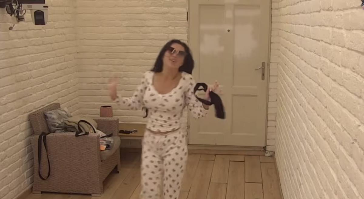 STANIJA ZATEKLA MAJU I ASMINA NA GOMILI! Starleta se samo prekrstila pa uradila ovo: Šok prizor u Eliti