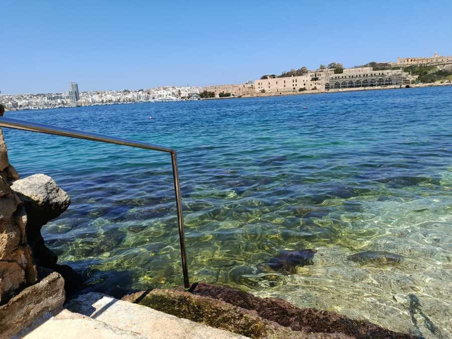 KURIR NA MALTI "OTVORIO" SEZONU: Pogledajte kako ovih dana izgleda omiljeno ostrvo srpskih turista