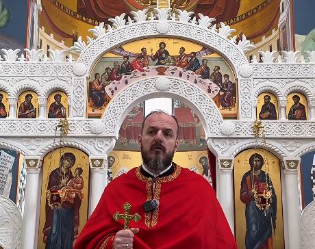 Đaci mislili da rade test, a profesor ih naučio životnoj lekciji: Na komadu papira objasnio suštinu života - Svi se zanemeli zbog ovih reči