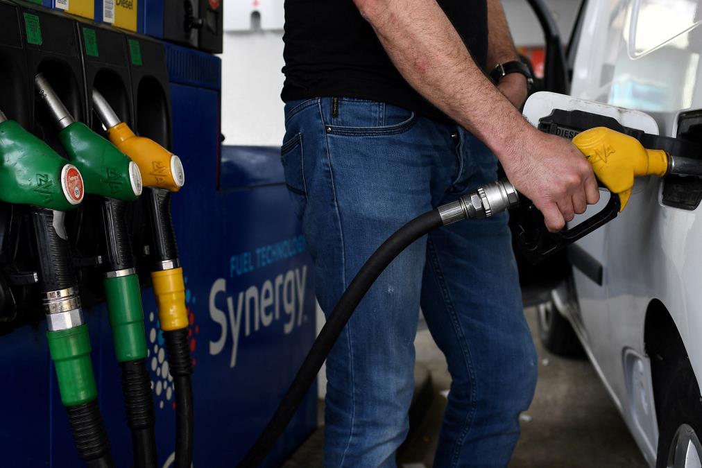 Austrijanci sve teže pune rezervoar, gorivo sve skuplje: Rade šest sati za 50 litara, totalni kolaps na tržištu