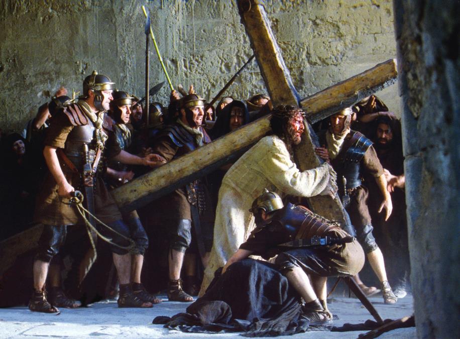 "Zakivanje na krst je najblaža scena" Bičevanje, udar groma i krvarenje su se stvarno dogodili na snimanju filma "Stradanje Hristovo", glumac preživeo pakao