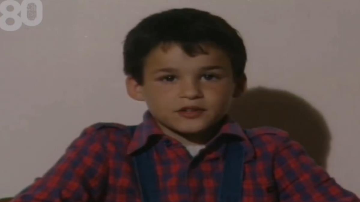 "Mama, jel' ti mene znaš? Ti si mene rodila i - ostavila": Ispovest malog Borisa (9) iz doma za nezbrinutu decu kida dušu: "Dođi mi, volim te!" VIDEO