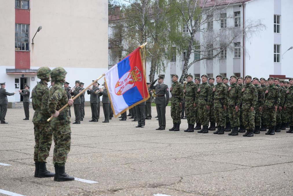 Kandidati za podoficire Vojske Srbije položili zakletvu! General Zlatković: "Pred vama su izazovi koji će vas oblikovati kao vojnike, ali i kao buduće vođe"