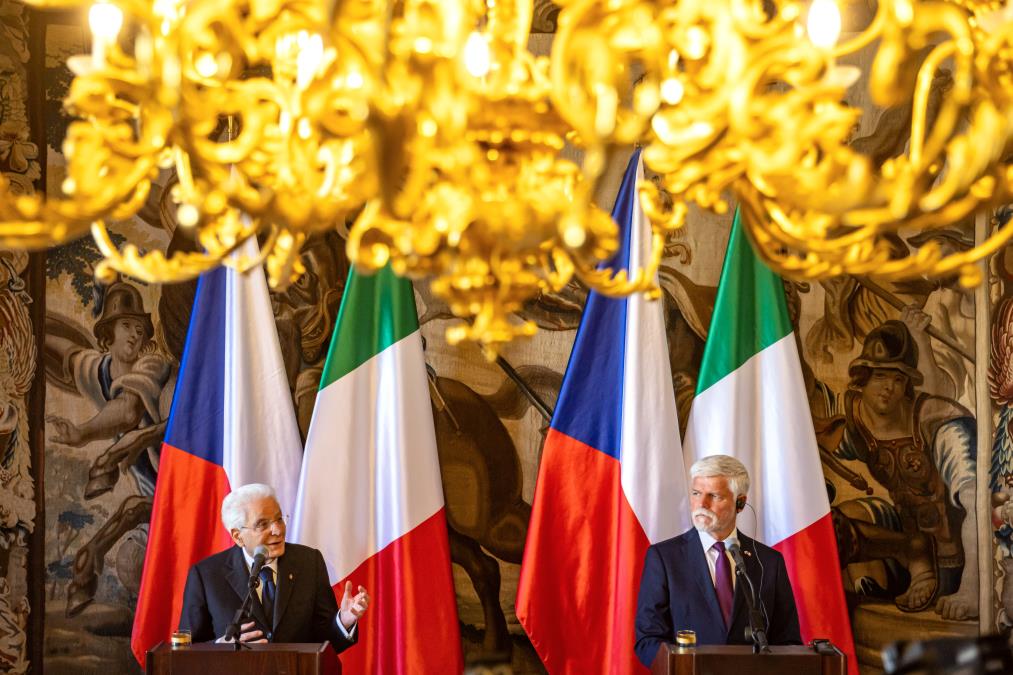 PAVEL I MATARELA SE SASTALI U PRAGU: Ne očekuju da će SAD izaći iz NATO, ali su za to da se Evropa pripremi