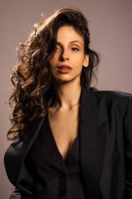 "Žene nikada nisu bile podređene" Tamara Radovanović o tome kako pripadnice nežnijeg pola utiču na muške likove u seriji "Robin Hud"