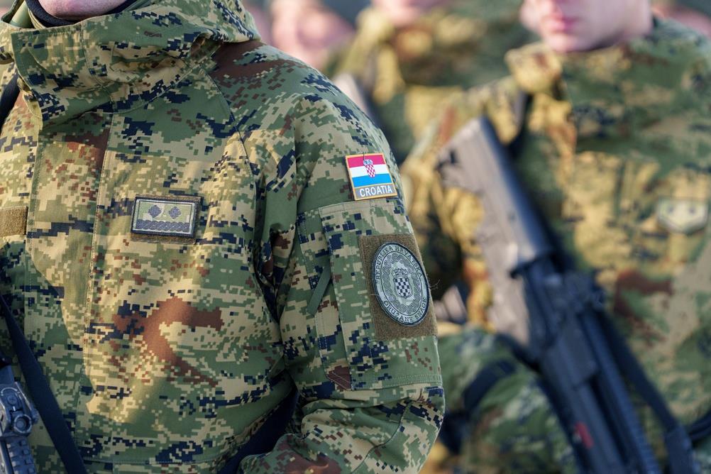 HAOS ZBOG VOJNOG ROKA U HRVATSKOJ! Mladići završili pred sudom, pljušte novčane kazne: Jedan prespavao pregled, drugi pomešao datume 