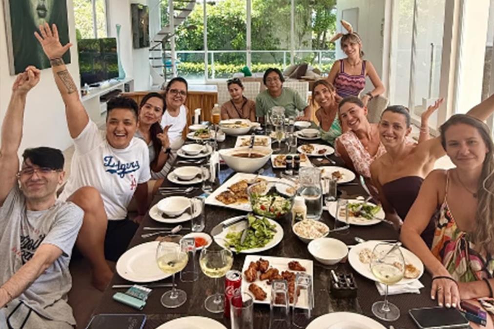 PRAVOSLAVNI VASKRS NA BALIJU! Marija Šerifović i Jovana Pajić uživaju s porodicom za praznik: Poruka za sina Marija topi najtvrđa srca (FOTO)