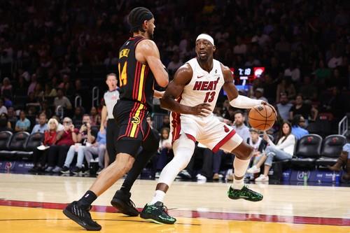 LIGAŠKI DEO NBA ZAVRŠEN SPEKTAKULARNO! Dalas i Majami blizu 150 poena, Lejkersi brutalni, a sada ide plej-of!