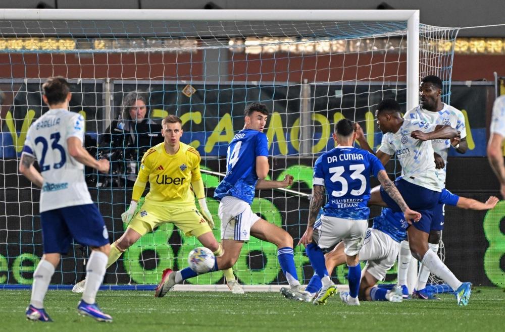 MALO JE FALILO DA DOBIJEMO VELIKU DRAMU U ITALIJI! Pogledajte kako je Inter napravio čudesan preokret protiv najveće senzacije u sezoni