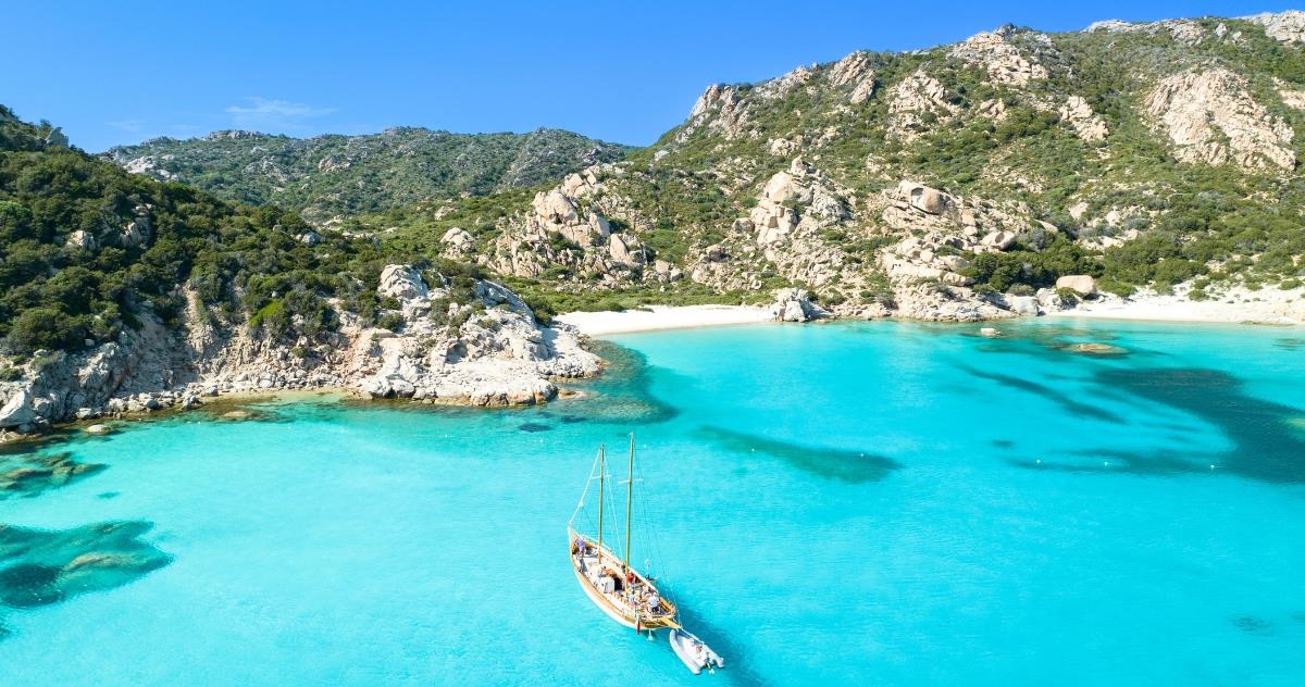 Ostrvo koje oduzima dah – Sardinija je zvezda letovanja na Mediteranu
