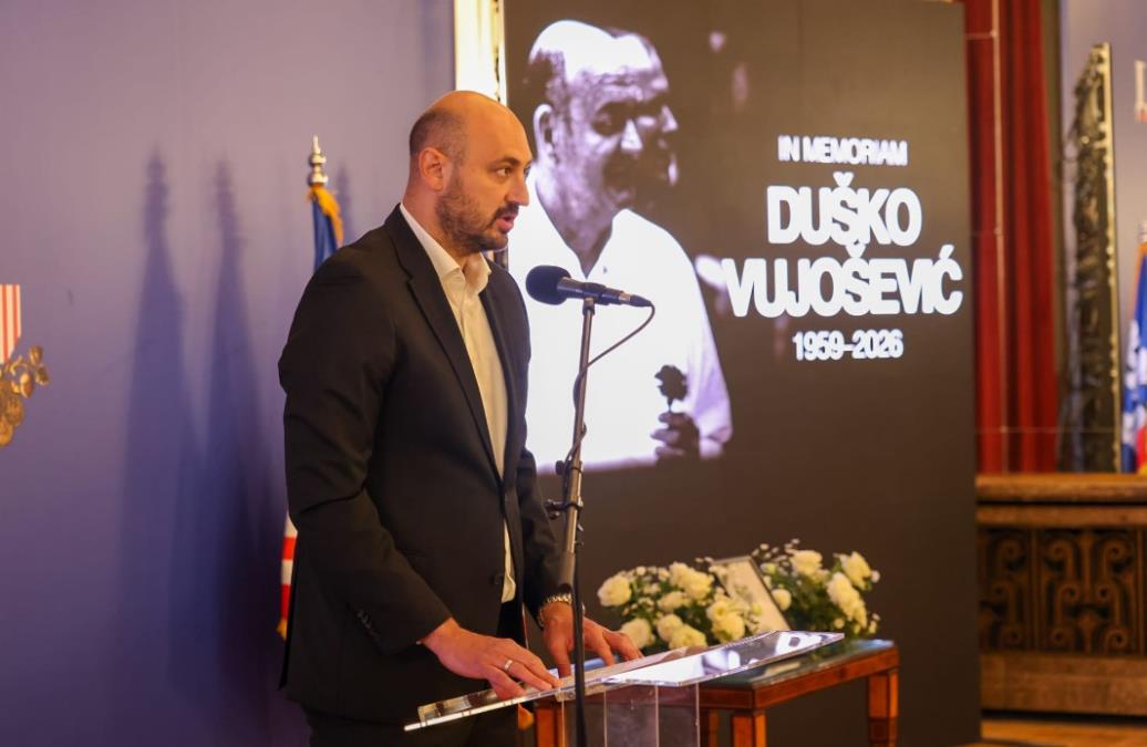 "DOŽIVEO SAM TEŠKU POVREDU RUKE, NASTAVIO DA IGRAM..." Nenad Krstić otvorio dušu zbog Vujoševića: Rekao mi je - da li bi nastavio da si znao da je slomljena?!