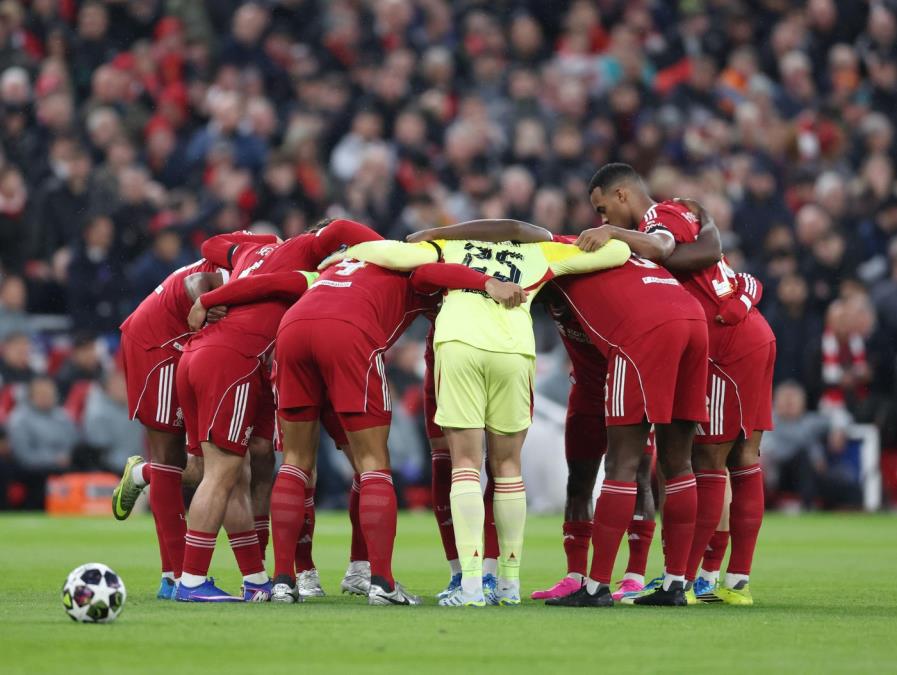 LIVERPUL ANGAŽOVAO FUDBALERA KOJI JE TRENUTNO NA MUNDIJALU! Pukla nova bomba na Enfildu, navijači su prezadovoljni!