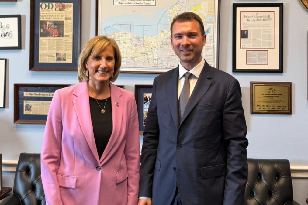 VUK VELEBIT S PUPIN INICIJATIVOM NA KAPITOL HILU: Na poziv kongresmenke Klaudije Teni održan Prvi kongresni brifing o odnosima Srbije i SAD