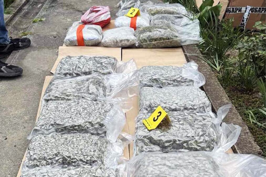 PAO DILER SA 19 KILOGRAMA MARIHUANE! Velika zaplena u Kikindi, uhapšen muškarac (28)