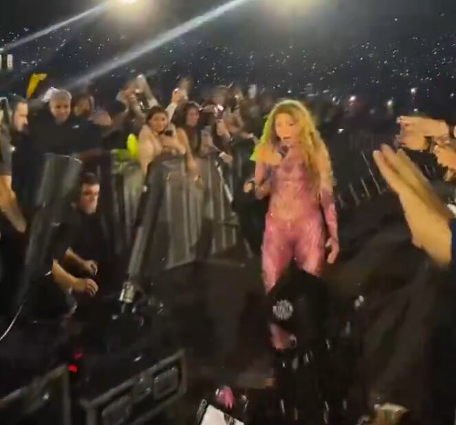 Šakira na meti kritika zbog poteza na koncertu: Mreže gore zbog hladnokrvnog ponašanja pevačice u ovoj situaciji