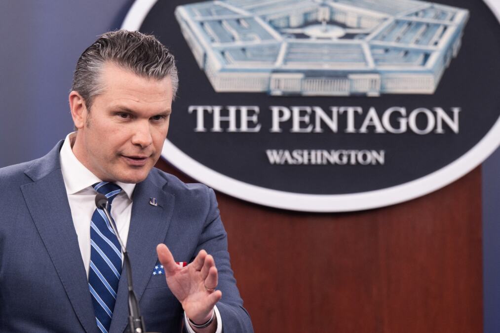 HEGSET: PENTAGON NIJE OGRANIČIO SATELITSKE USLUGE UKRAJINI! Trampov ministar kaže da kompanija Ilona Maska "ima mogućnost da donosi takve odluke"