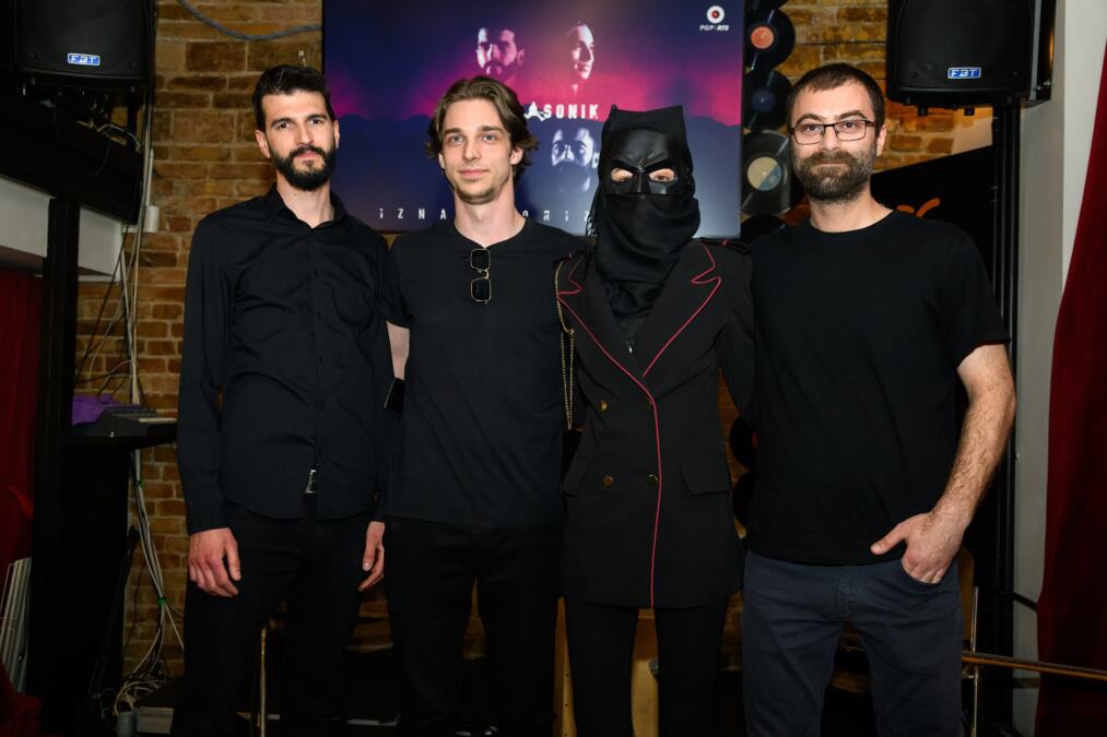 Novi glas domaće scene: Bend Supersonik predstavio album „Iznad horizonta“