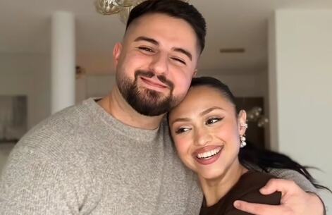 On je Srbin, ona Albanka i njihova ljubavna priča šokira čitav Balkan: Zbog snimaka su postali internet senzacija, a komentari pljušte (VIDEO)