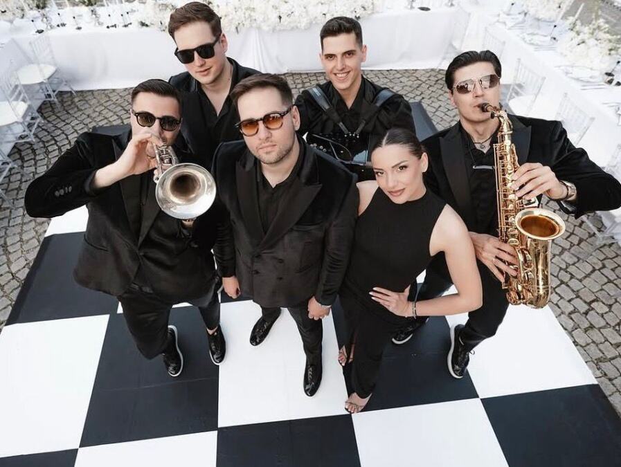 NAJŠKOLOVANIJI BEND PONOVO U CENTRU PAŽNJE: Nakon saradnje sa Brenom i Čolom, usledio preokret!