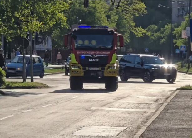 VATROGASCI HITNO INTERVENISALI NA LIMANU! Drama u Novom Sadu: Prijavljen dim, evo šta je gorelo! (VIDEO)