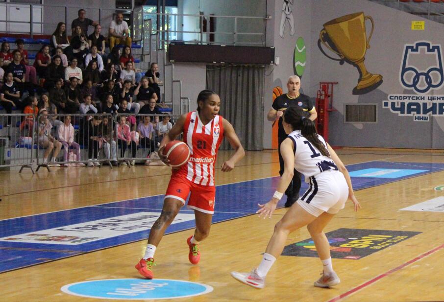 KOŠARKAŠICE ZVEZDE STIGLE DO MEČ LOPTE: Crveno-bele slavile u Nišu protiv Studenta