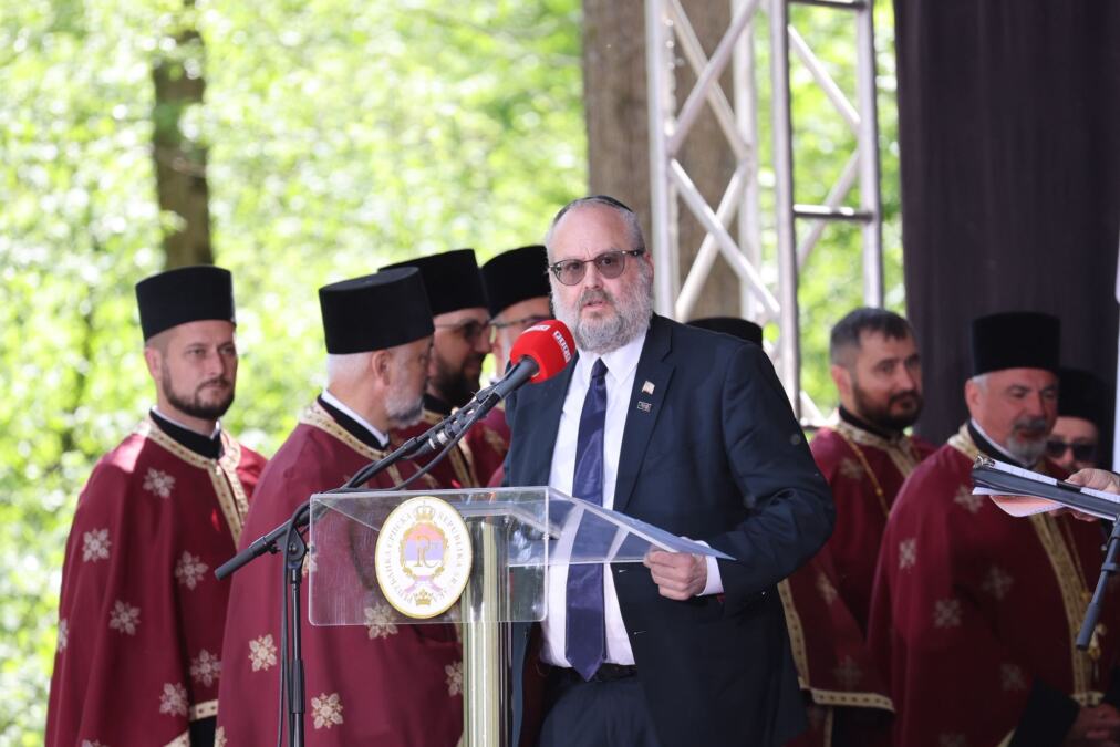"UVEK SE MORAMO SEĆATI STRAHOTA KOJE SU SE DOGODILE U JASENOVCU" Specijalni Trampov izaslanik Jehuda Kaplun: Stojimo na svetoj zemlji, mestu neizrecivog užasa