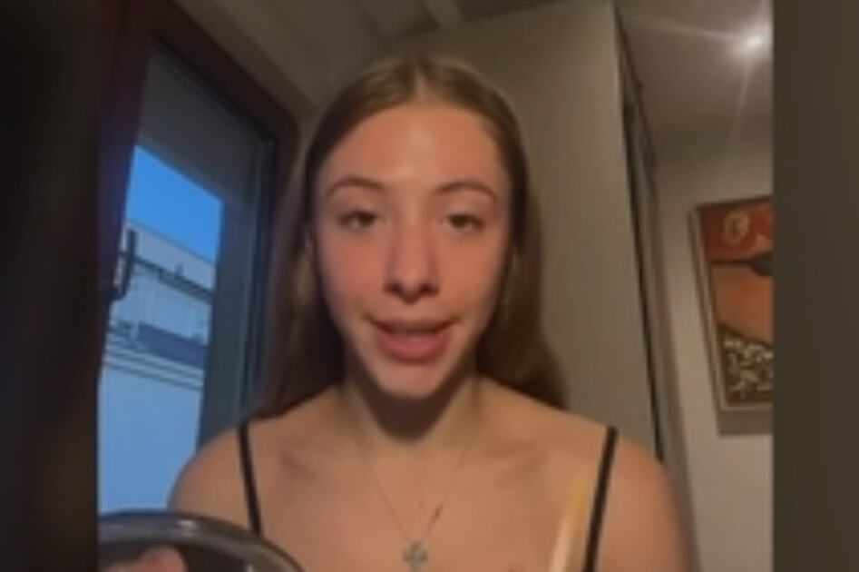 DRUŠTVENE MREŽE SE USIJALE POSLE OBJAVE GLAVNE BLOKADERKE SA MEDICINSKOG FAKULTETA : "Ima veći procenat alkohola, nego prosek ocena"! (VIDEO)