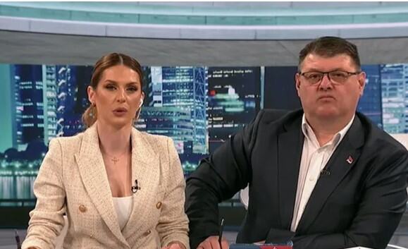 NAKON ŠTO MU SE SLOŠILO U PROGRAMU UŽIVO, VRATIO SE PRED MALE EKRANE: Predrag Sarapa vodi emisiju