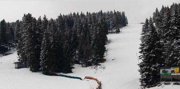 NA OVOM MESTU U SRBIJI ZIMA NE POPUŠTA, I DANAS VEJE SNEG! Sve se beli kao usred januara na zimskoj temperaturi! (FOTO) 