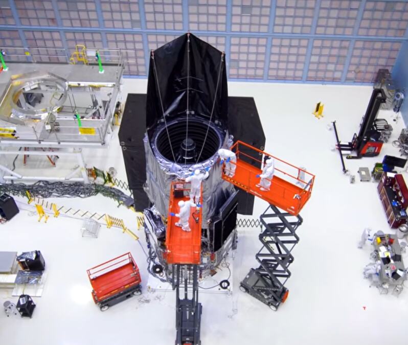OPERACIJA VREDNA 30 MILIONA DOLARA! NASA pokreće važnu misiju u svemiru: Robotska letelica juri teleskop koji pada ka Zemlji - evo o čemu je reč! (FOTO)