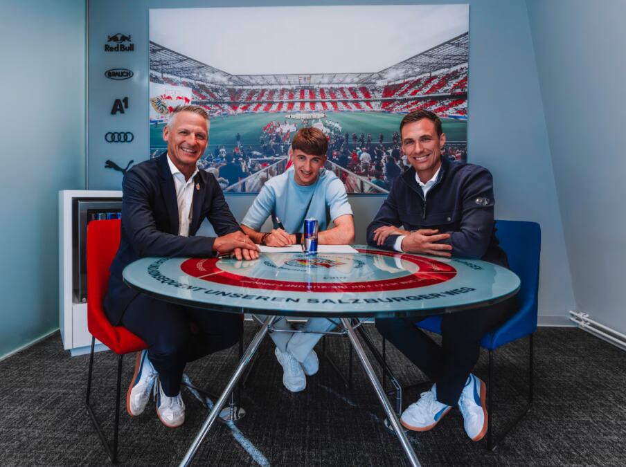 JEDAN OD NAJTALENTOVANIJIH SRPSKIH FUDBALERA IZNENADA OSTVARIO VELIKI TRANSFER! Napušta Super ligu i ide na jedno od najboljih mesta!