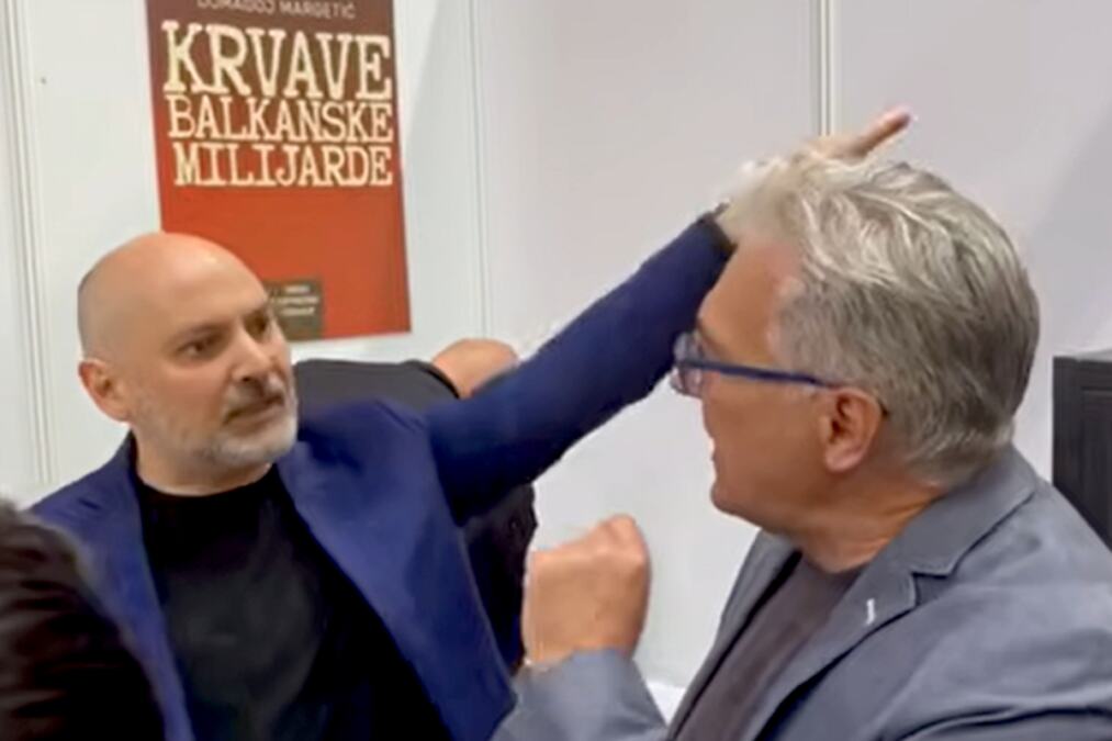 MARGETIĆ VRIŠTAO I URLAO NA SAV GLAS, KAMERE SNIMILE HAOS! Posle promocije napao obaveštajca BiH: "Makni se od moga štanda, ti si LAŽLJIVO SMEĆE" (VIDEO)