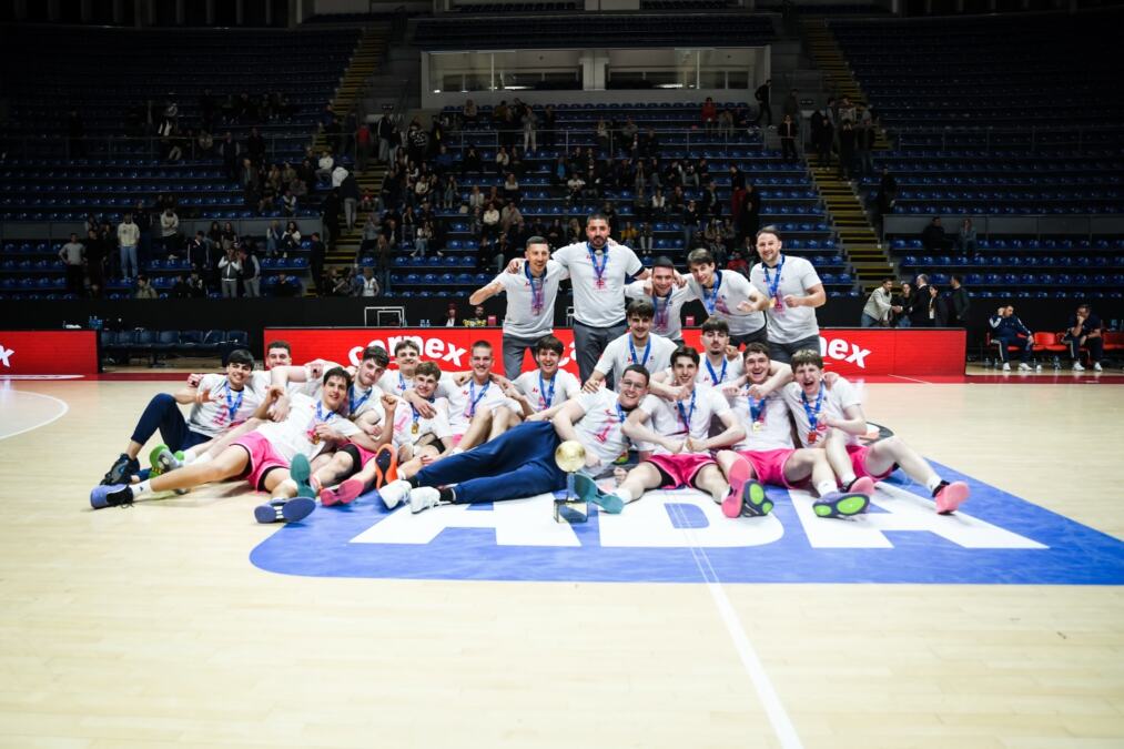 NAJBOLJE SRPSKE KOŠARKAŠKE NADE IGRAJU ZA MEGU: Miškovi klinci razbili Zvezdu i osvojili 7. titulu