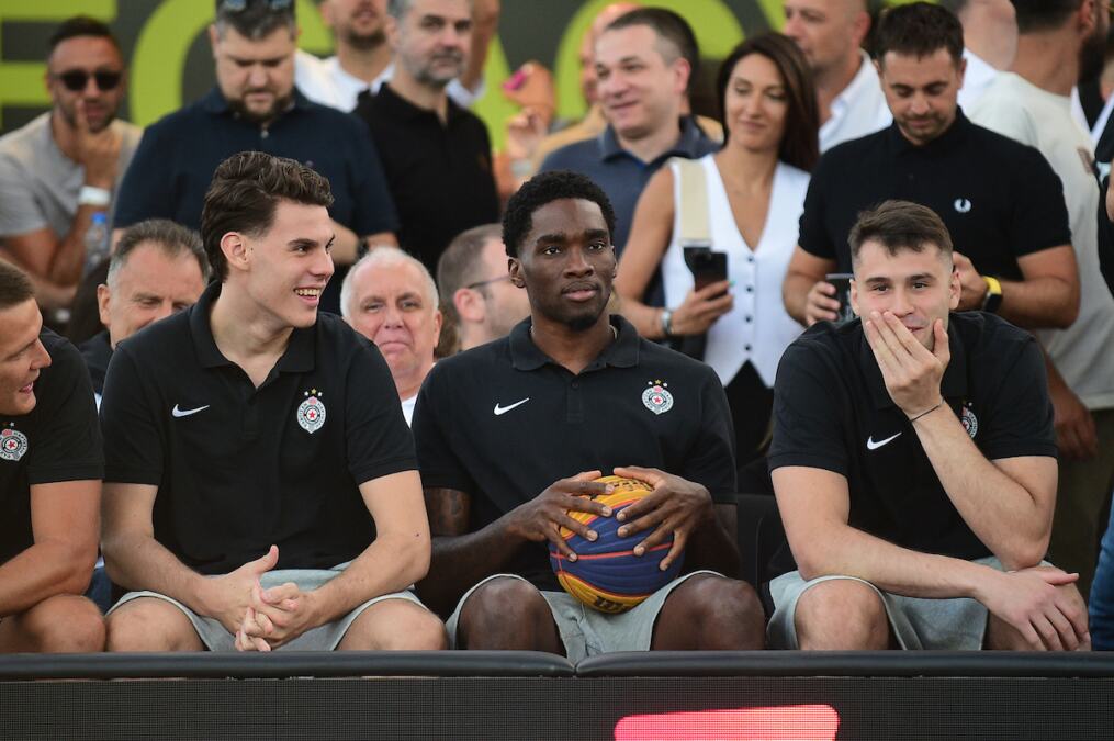 HAOS NA SLAVLJU IGRAČA PARTIZANA! Bošnjaković udario tasta Marija Nakića? Evo šta se dogodilo...