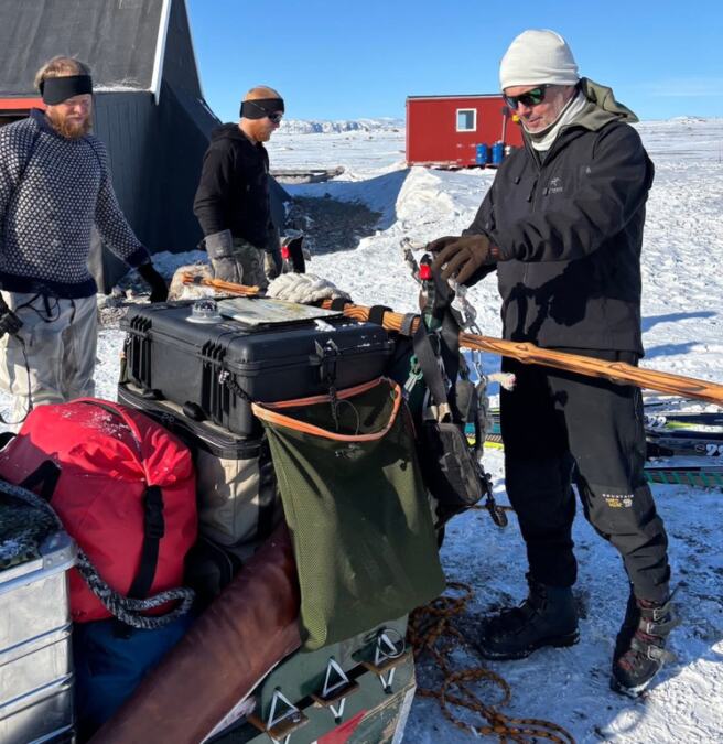 JASNA PORUKA TRAMPU: Danski kralj prešao Grenland u psećim sankama! "Nikad mi nije dosta Grenlanda" (FOTO)