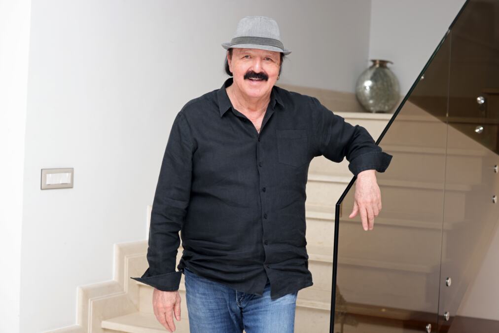 "MINIMUM TRI BRAKA" Haris Džinović progovorio o razvodu, u sve umešana i Dženifer Lopez! Otkrio da li je slavio kraj ljubavi: Ja sam slobodan čovek...