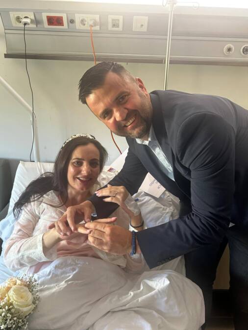 VALETINA I MIROSLAV IZGOVORILI "DA" U BOLNICI: Nesvakidašnje venčanje u Istočnom Sarajevu (FOTO)