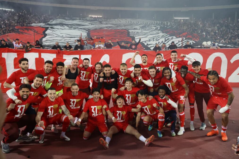 DOMINACIJA ZVEZDE, BAKLJADA, REAKCIJE I SLAVLJE: Partizan prošao kao Hirošima i Nagasaki na Marakani - pre i posle večitog derbija! (VIDEO+FOTO)