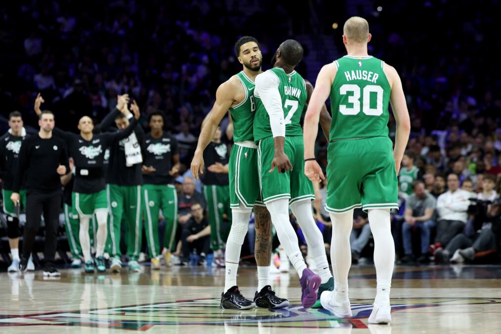 EMBID SE VRATIO POSLE OPERACIJE, ALI DŽABA! Boston razmontirao Filadelfiju, Tejtum i Pričard 