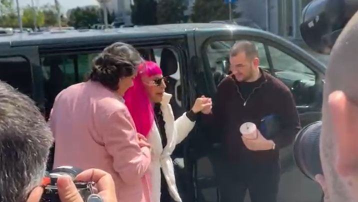 ZORICA BRUNCLIK PONOVO U PINKOVIM ZVEZDAMA! Muzička diva prvi put u javnosti posle odsustva - zablistala u Šimanovcima, evo šta kaže o pauzi (FOTO/VIDEO)